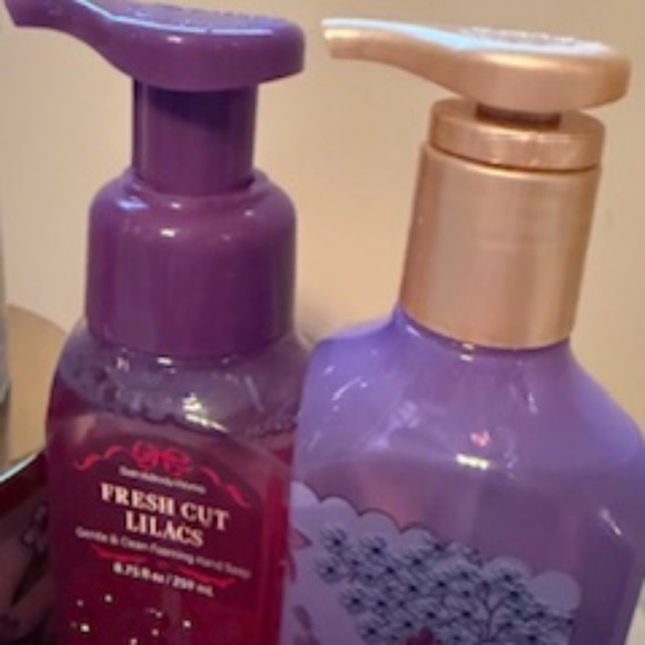 Bath & Body Works Fresh Cut Lilacs Bundle *NEW* - Picture 3 of 6